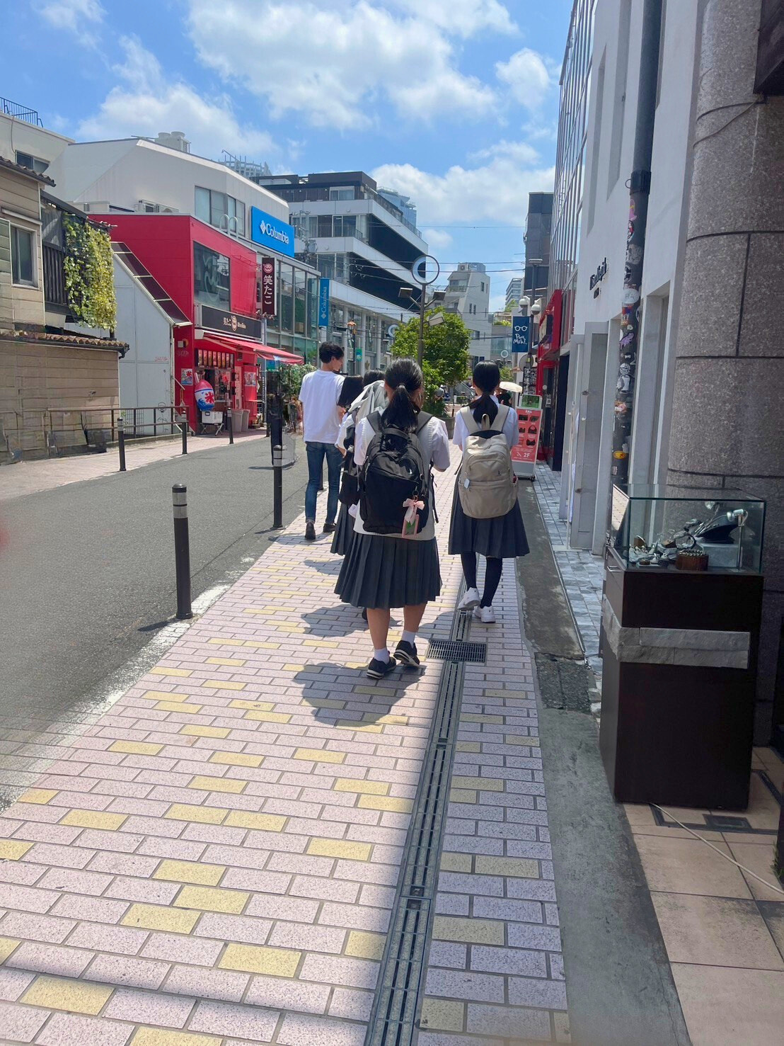 SDGsについて笹塚中学校の一年生と探究学習に取り組みました